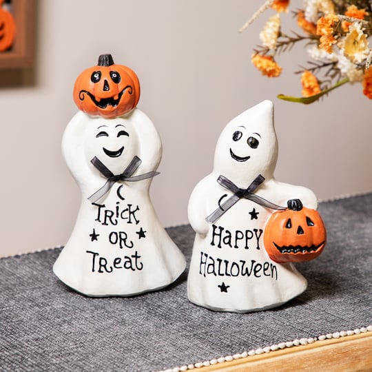 7.75" "Happy Halloween" & "Trick or Treat" Ghost Decorations Set